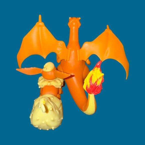 Jazwares PoKéMoN Battle Feature Charizard Evee Flaron Deluxe Figures 4.5’ A31 - Picture 4 of 11